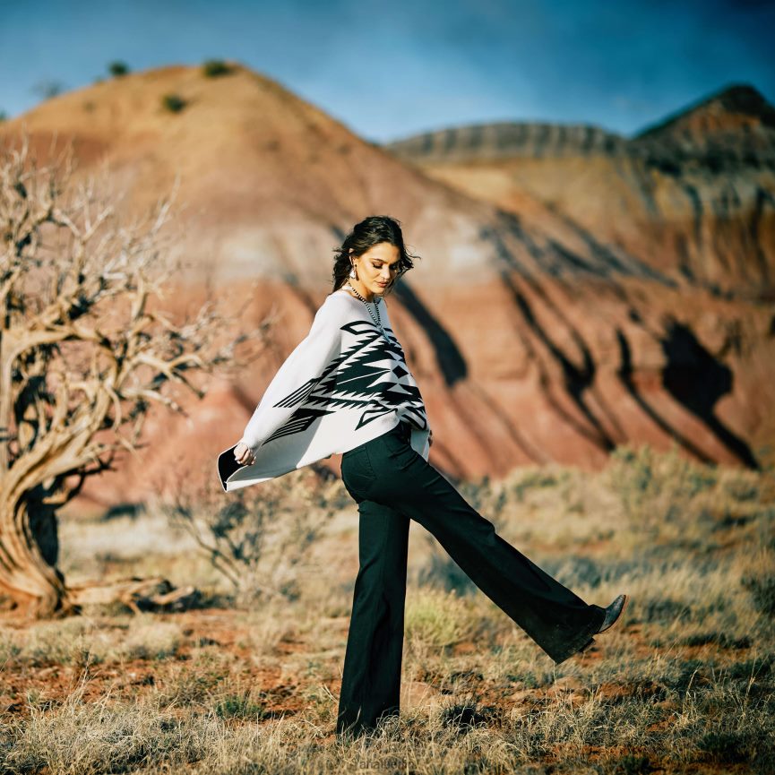 Ariat Hose mit mittlerer Leibhöhe, Hose mit immer weitem Bein Frauen P4JJPR2554 spülen Böden