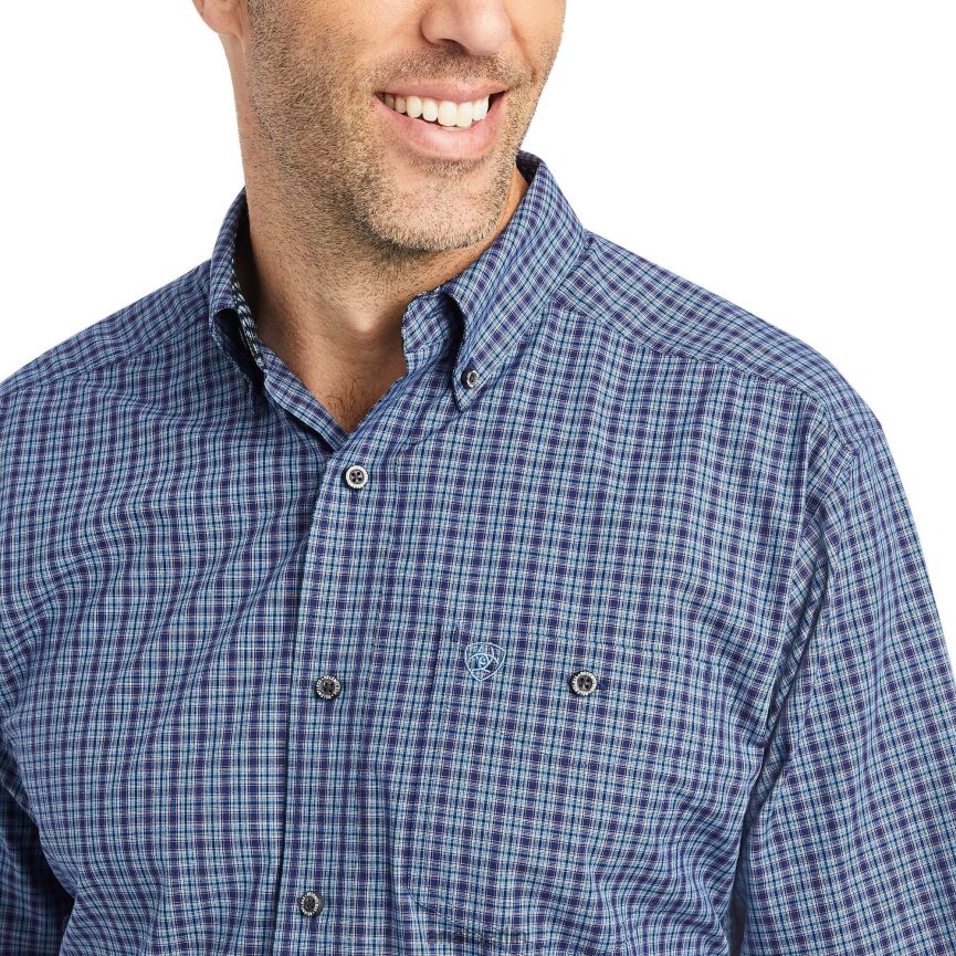 Ariat Unerbittliches Reverence-Stretch-Hemd mit klassischer Passform Männer P4JJPR1281 Mitternachtssegel Spitzen