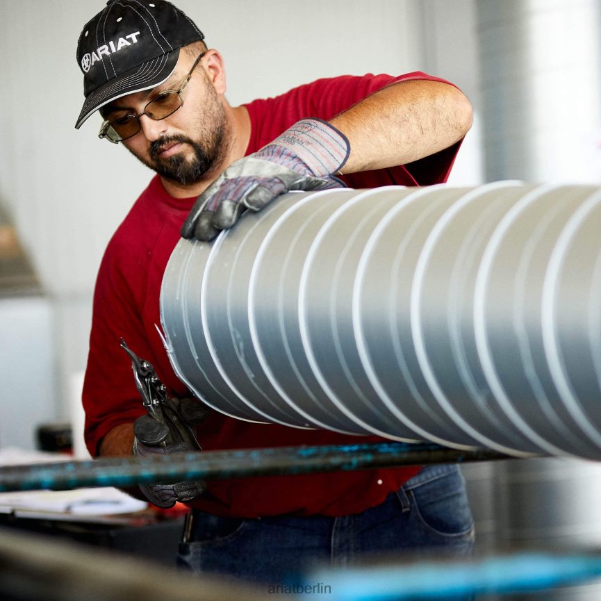 Ariat Starkes T-Shirt aus Rebar-Baumwolle 1 Männer P4JJPR638 Rio-Rot Spitzen
