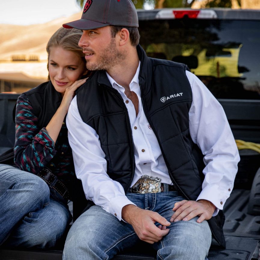 Ariat Crius isolierte Weste Männer P4JJPR1555 Schwarz Spitzen